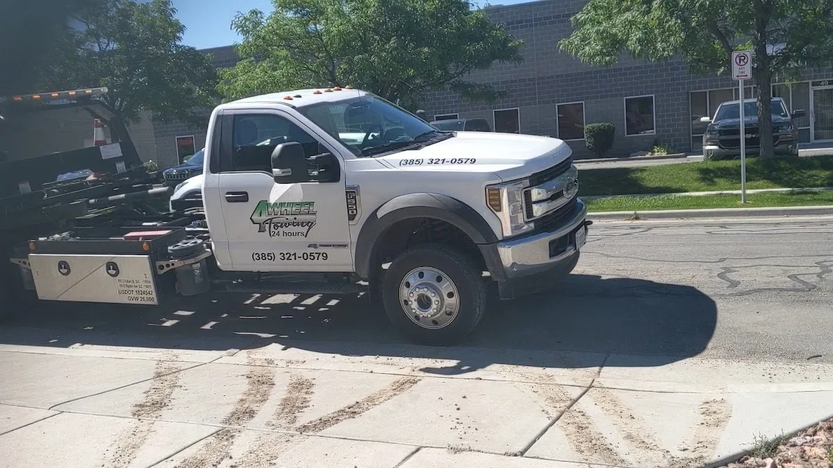 4 WHEEL TOWING LLC