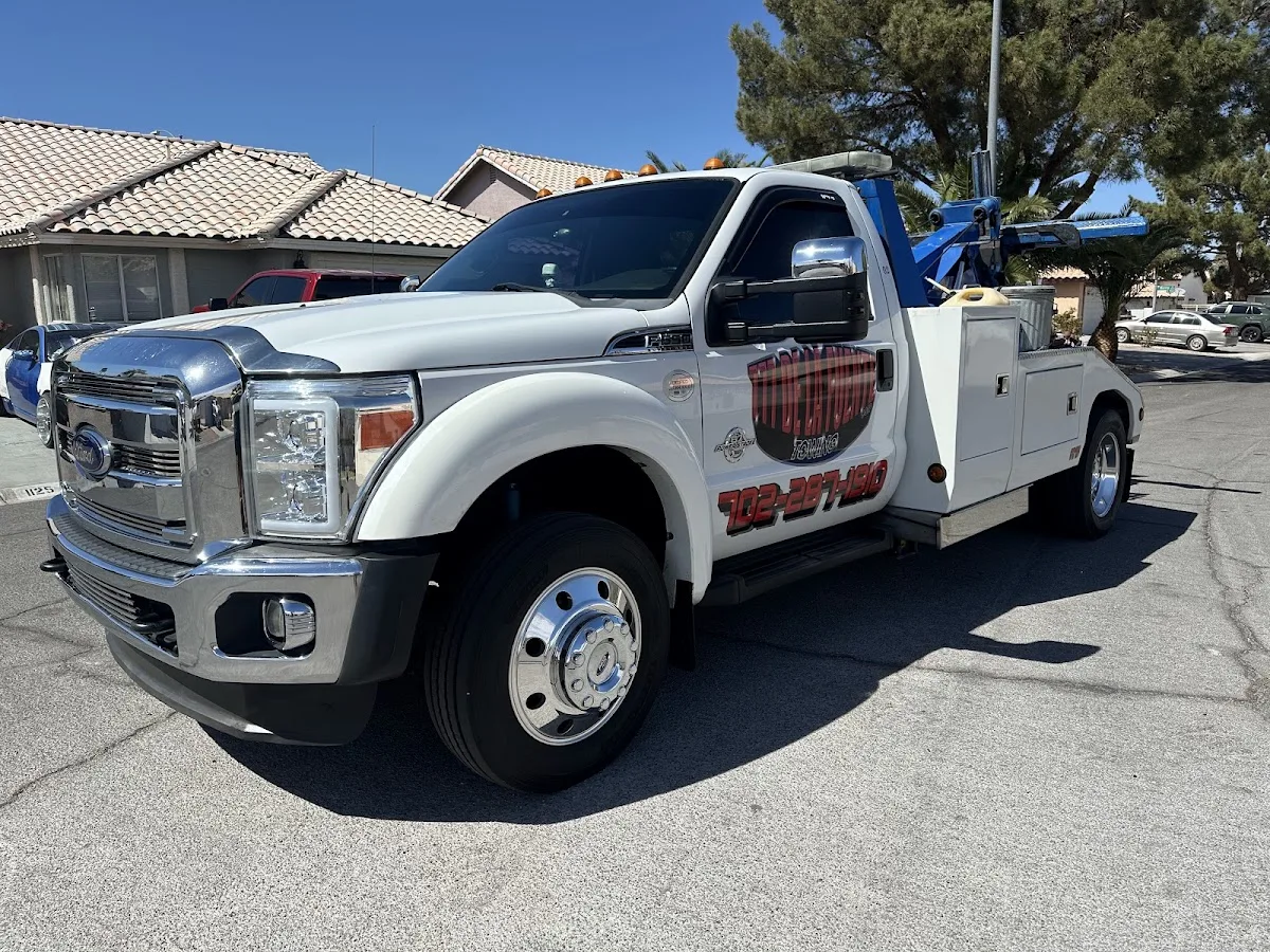 777 De La Fuente Towing