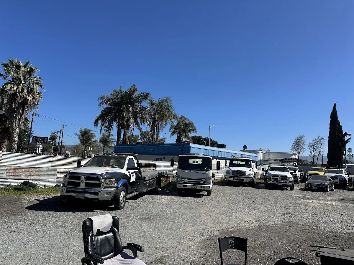 A Confidant Towing Company LLC