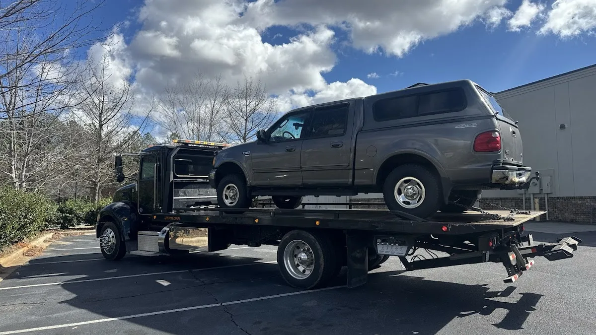 A&K Towing Llc