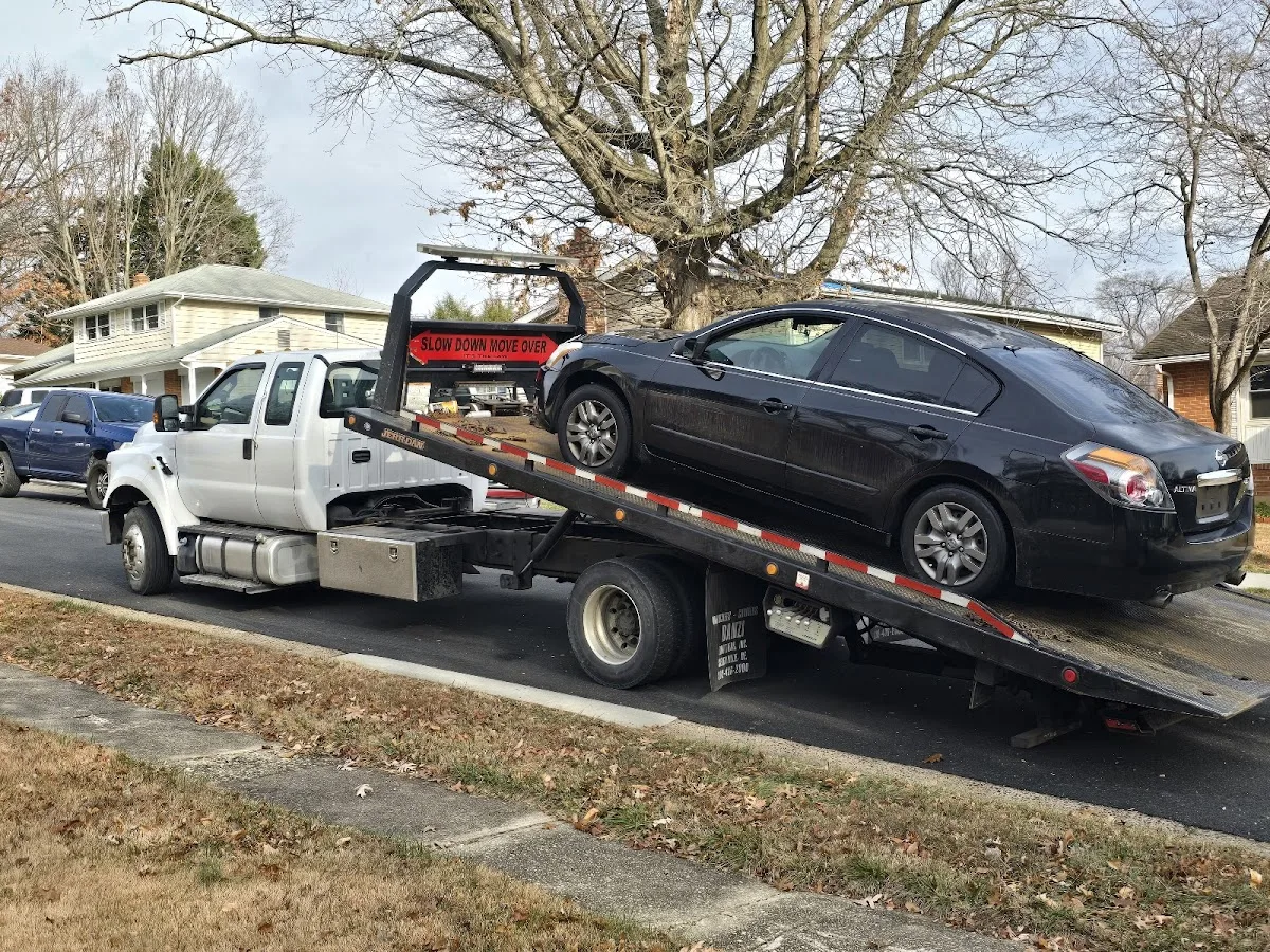 ACE TOWING & WE PAY CASH FOR CARS
