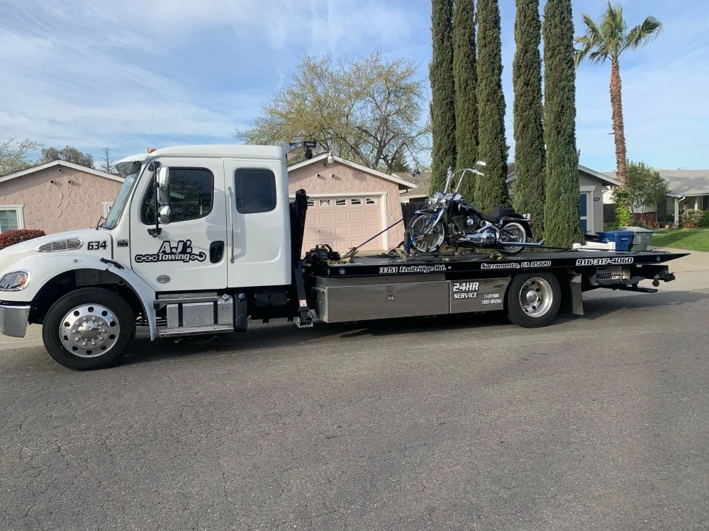 AJ's Towing primary photo