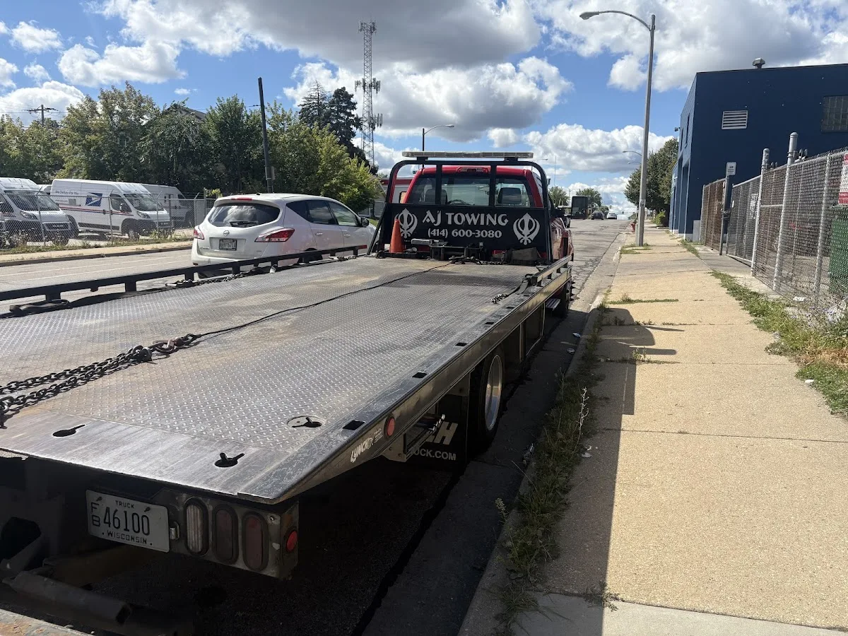 AJ Towing