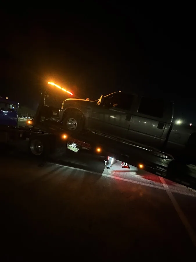 Alberto's Towing