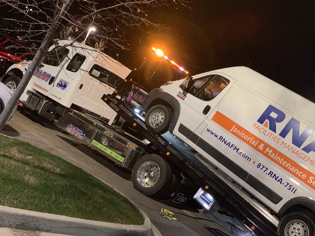 All-Star Roadside Assistance Tow Truck