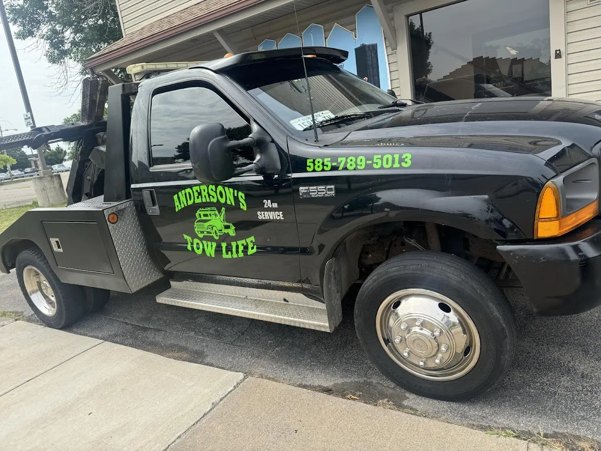 Anderson's Tow life
