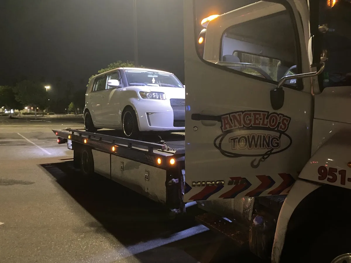 Angelo's Towing Riverside