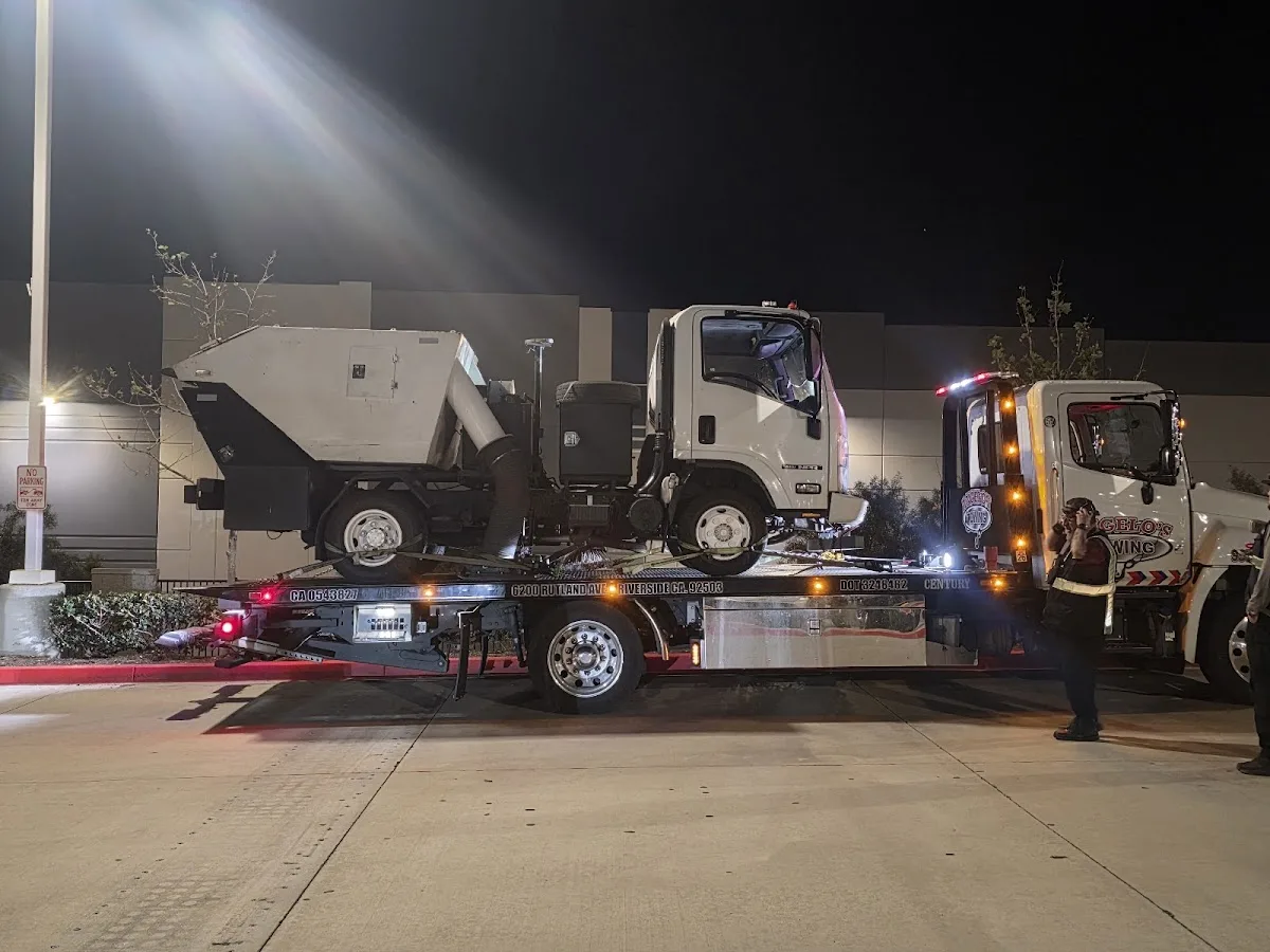 Angelo's Towing Riverside