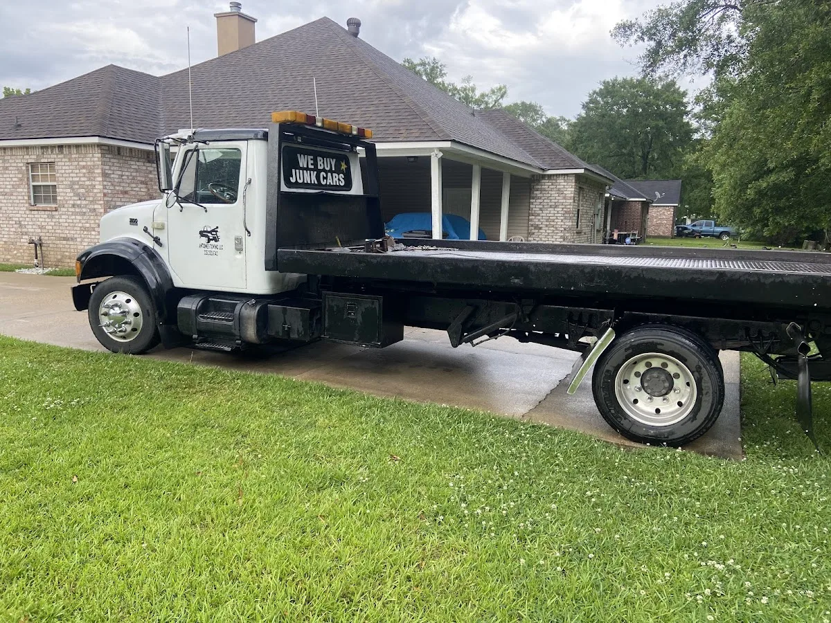 Antoine's Towing