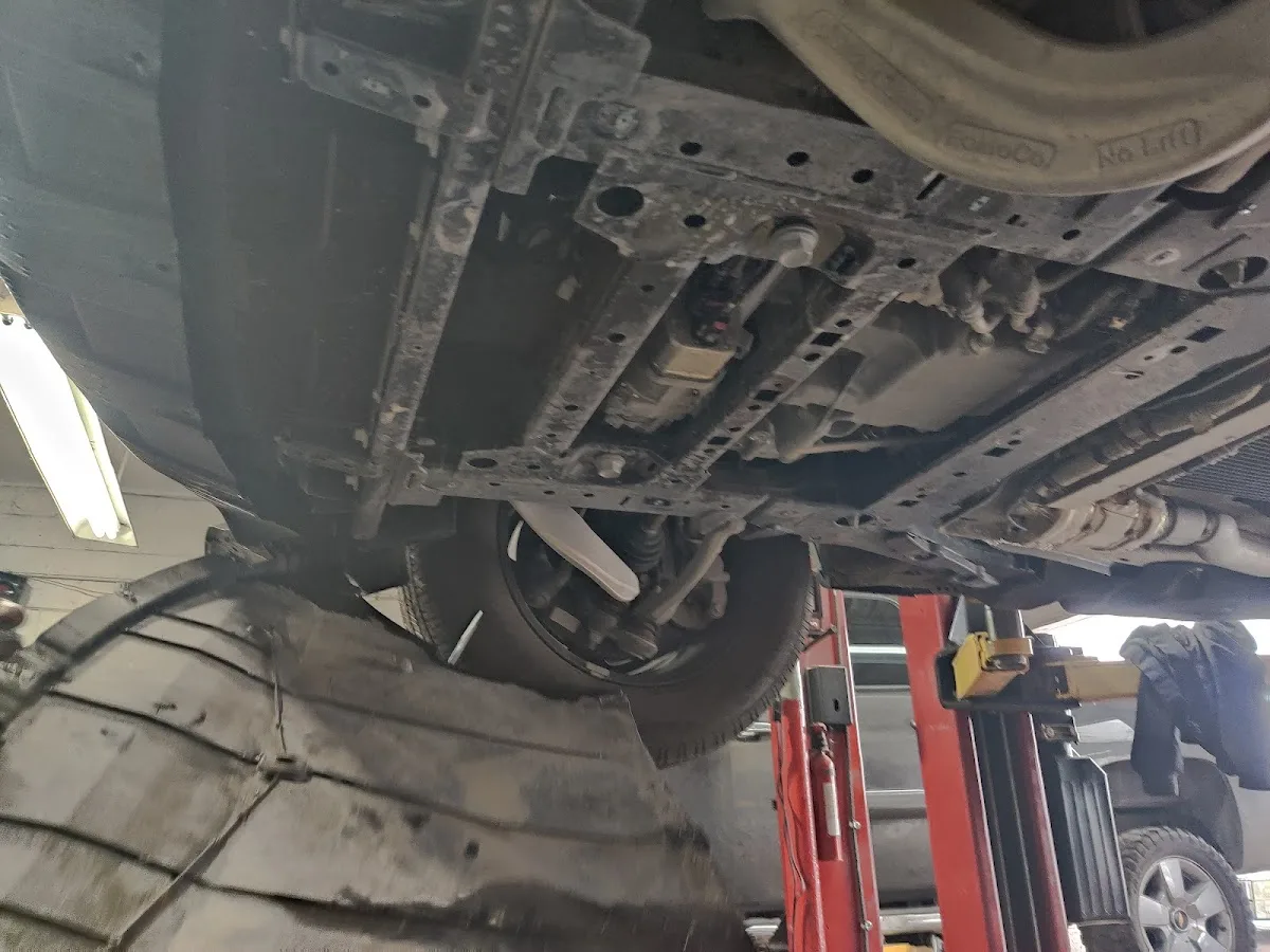 Apollo Towing & Semi Truck Heavy Wrecker