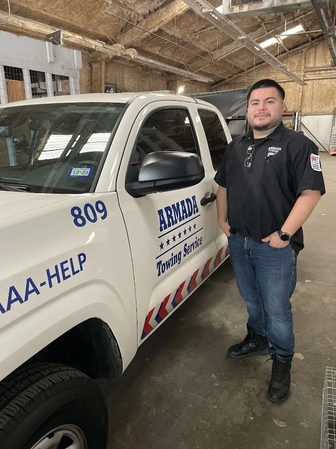 Armada towing primary photo