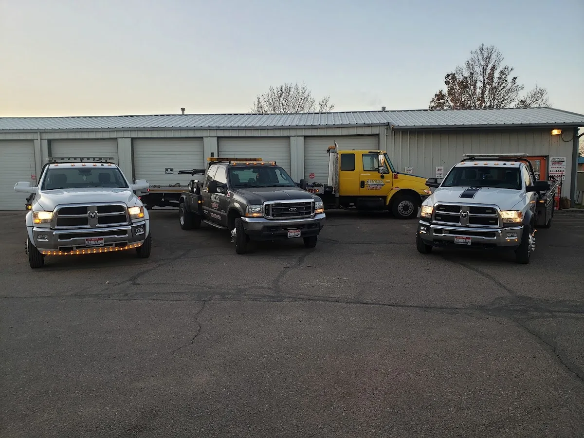 Automotive Towing Services - Light & Medium Duty