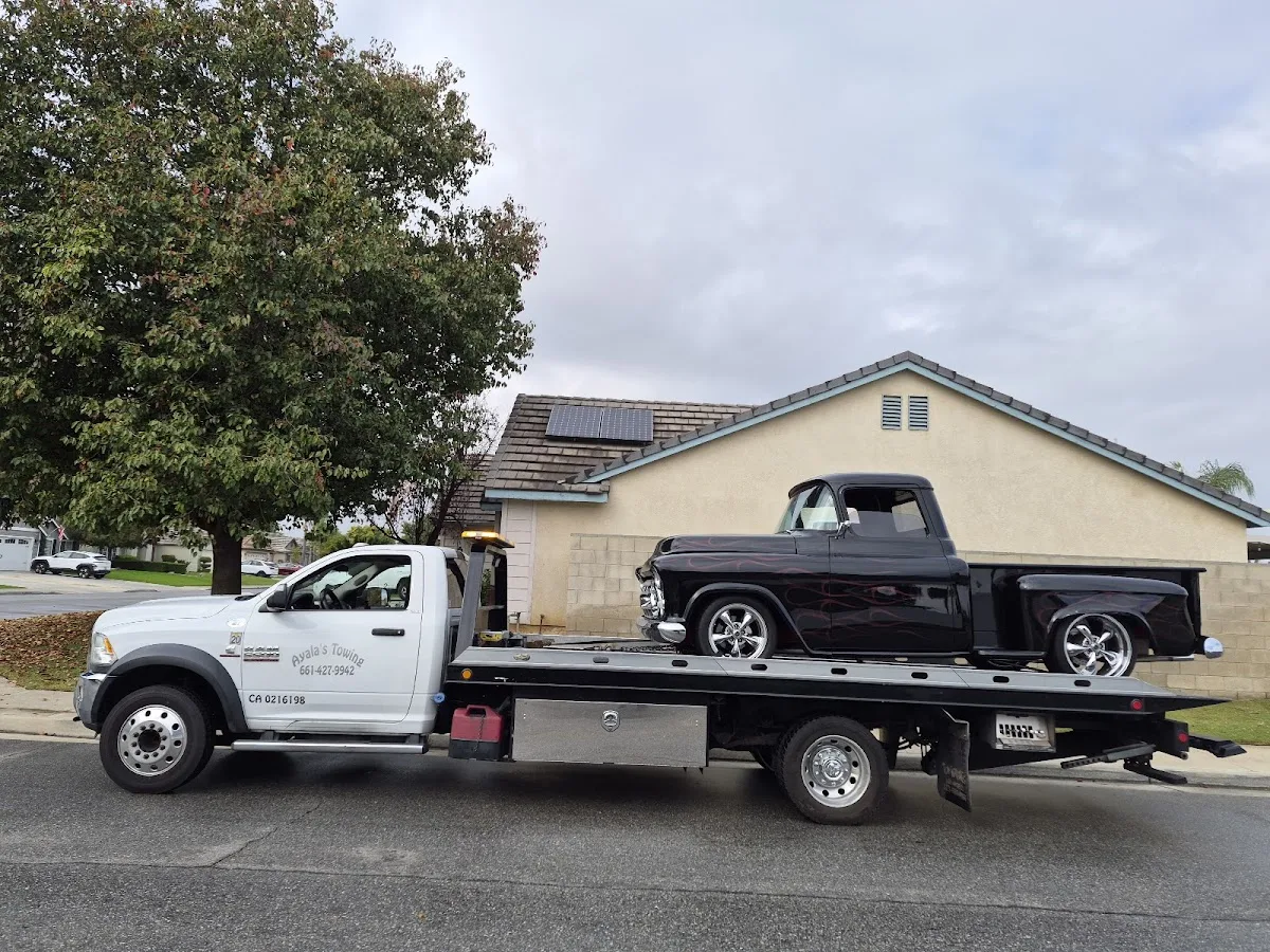 Ayala's Towing