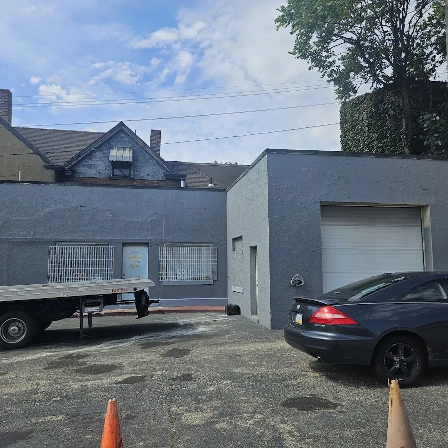 B-Line Towing & Road Service LLC