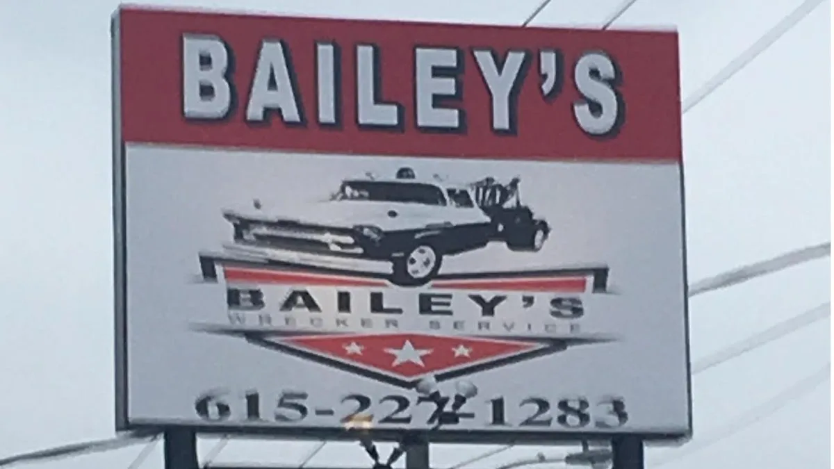 Bailey's Wrecker Service primary photo