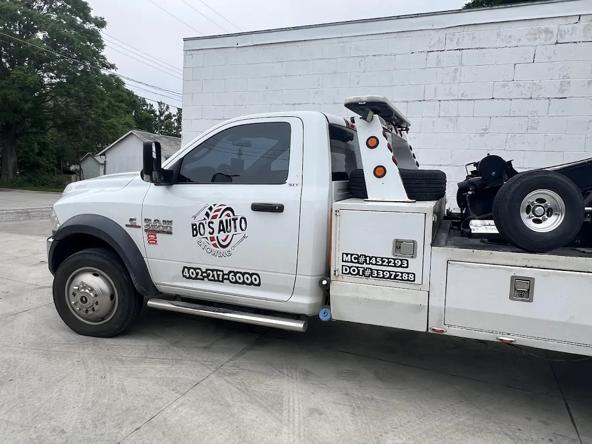 Bo's Auto & Towing