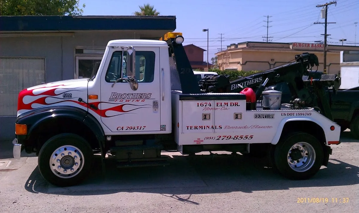 Brothers Towing of Riverside