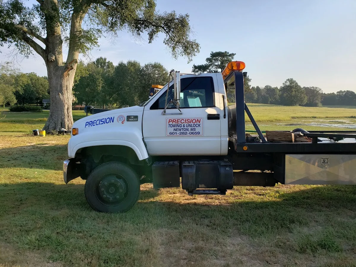 Burns Towing | Roadside Assistance | Newton, MS