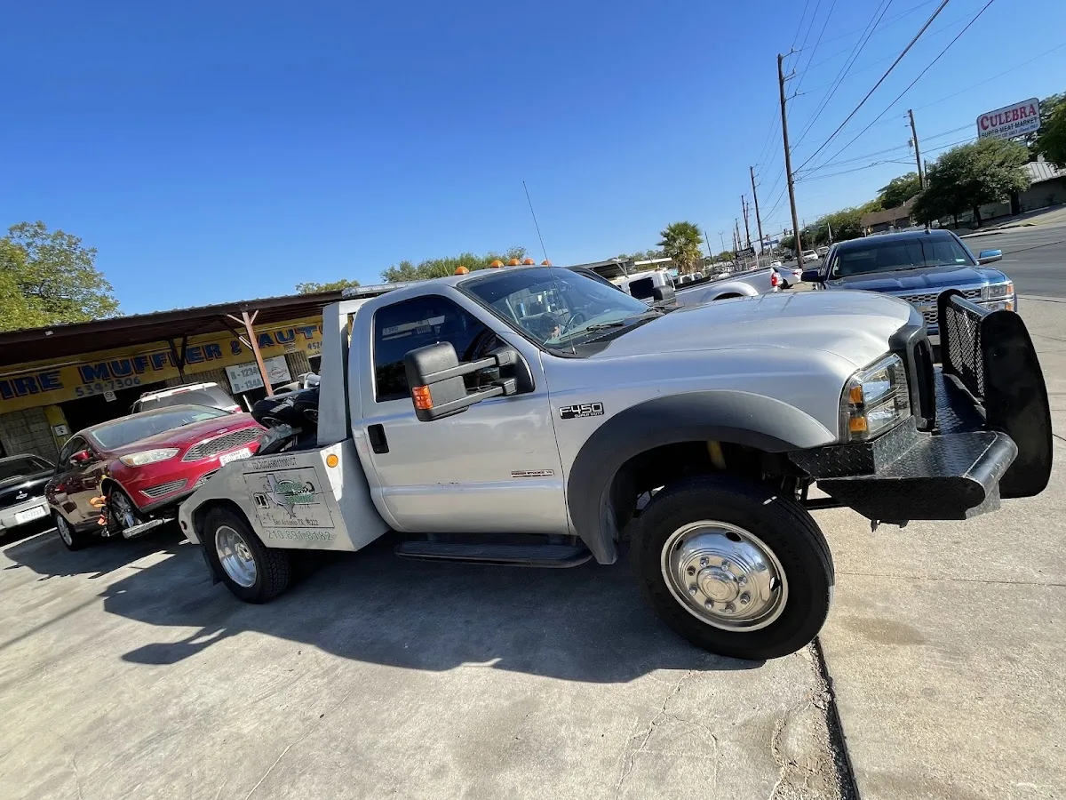 Campos Towing LLC