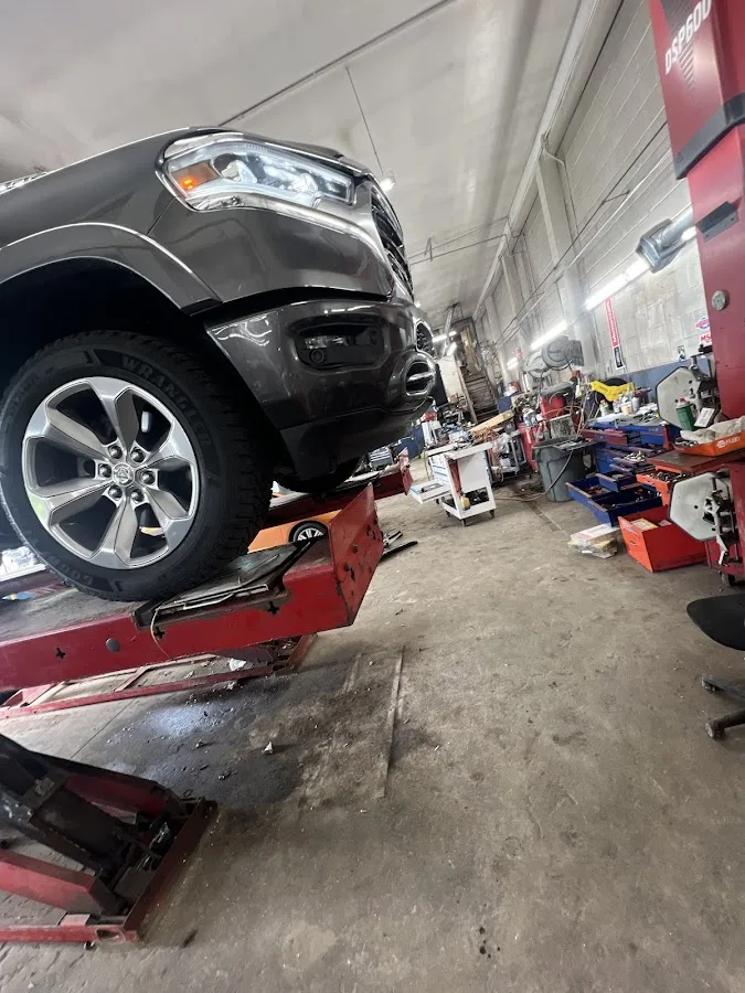 Capitaland Auto Service and Towing inc