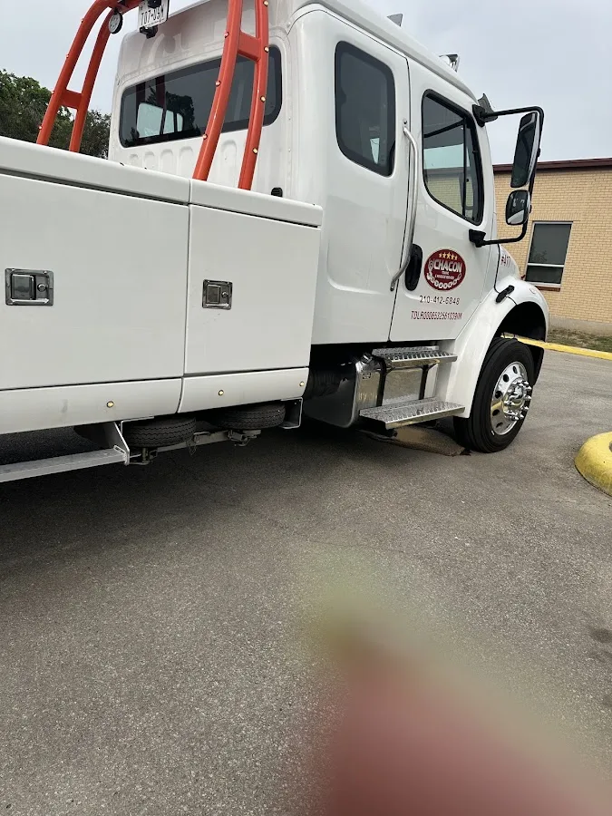 Chacon Towing & Roadside Assistance primary photo