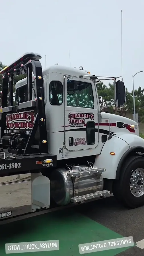 Charlie's 24hr Towing & Heavy Duty