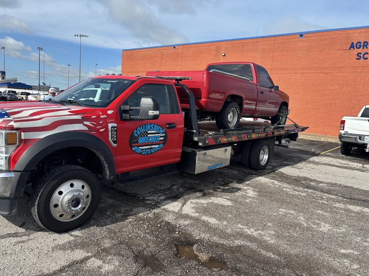 Collinsville Wrecker