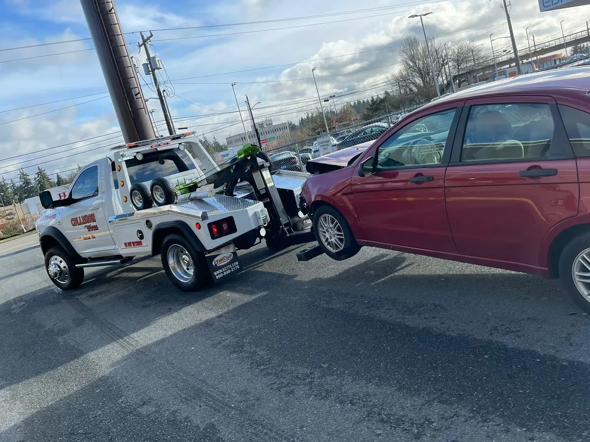 Collision Towing Seattle, WA
