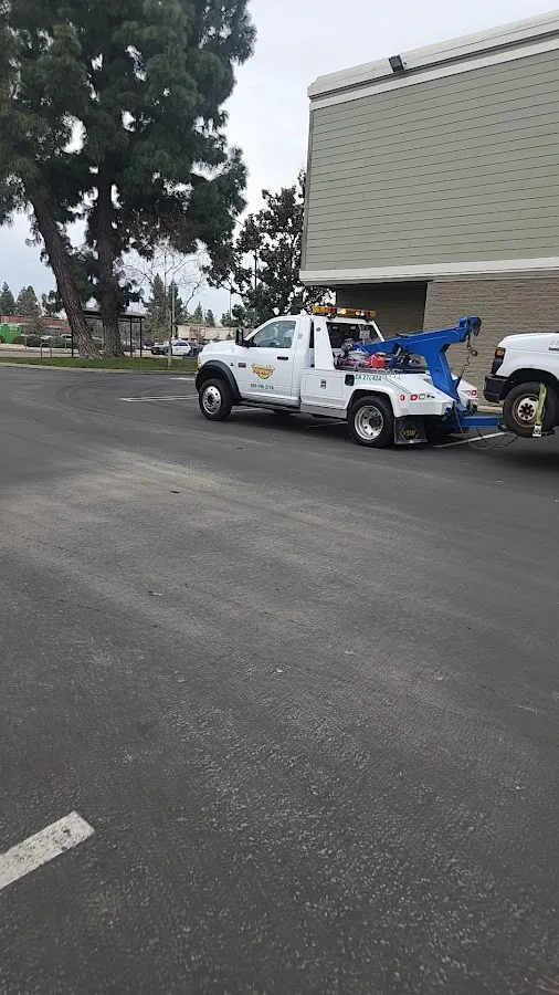 Contreras & Son's Towing