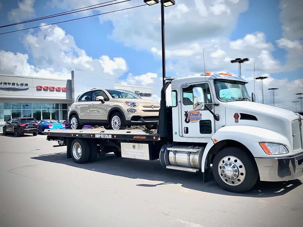 Dad's Towing Service