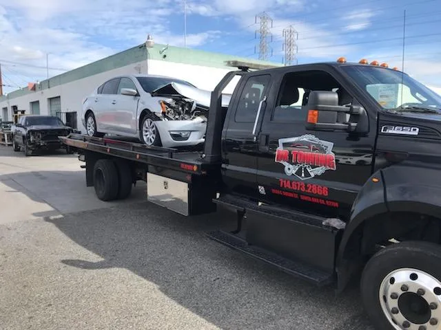 DB Towing primary photo