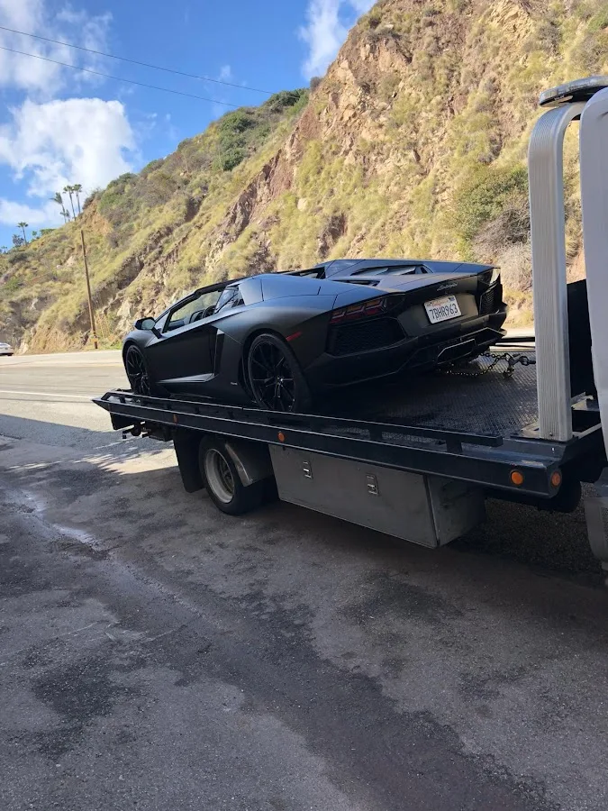 Fransisco & Sons Tow service