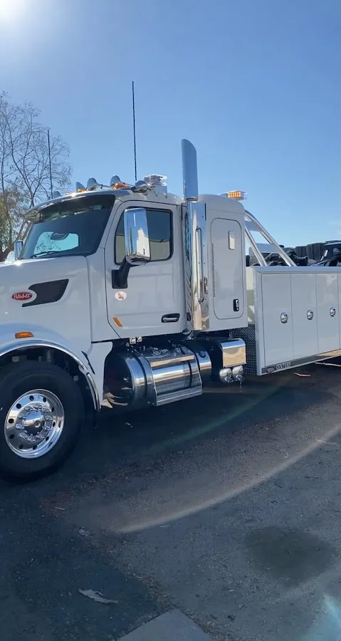 Freeway Towing & Storage