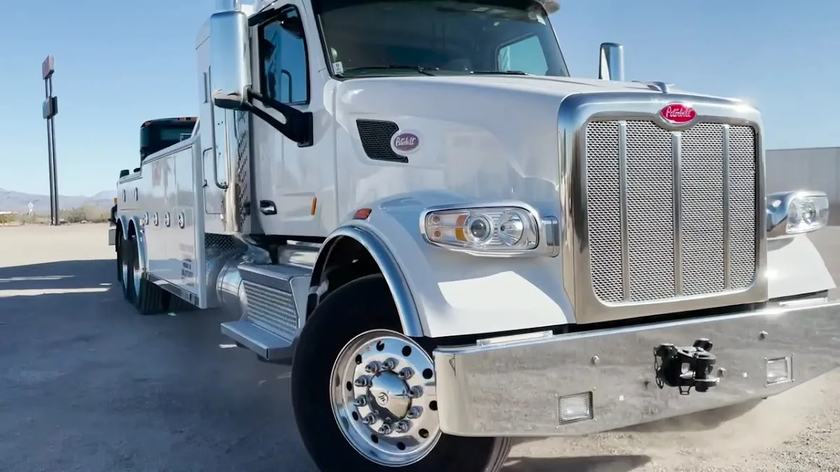 Freeway Towing & Storage - Biltmore