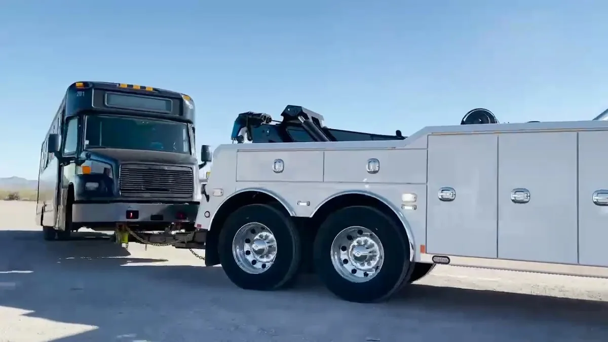 Freeway Towing & Storage - Tempe
