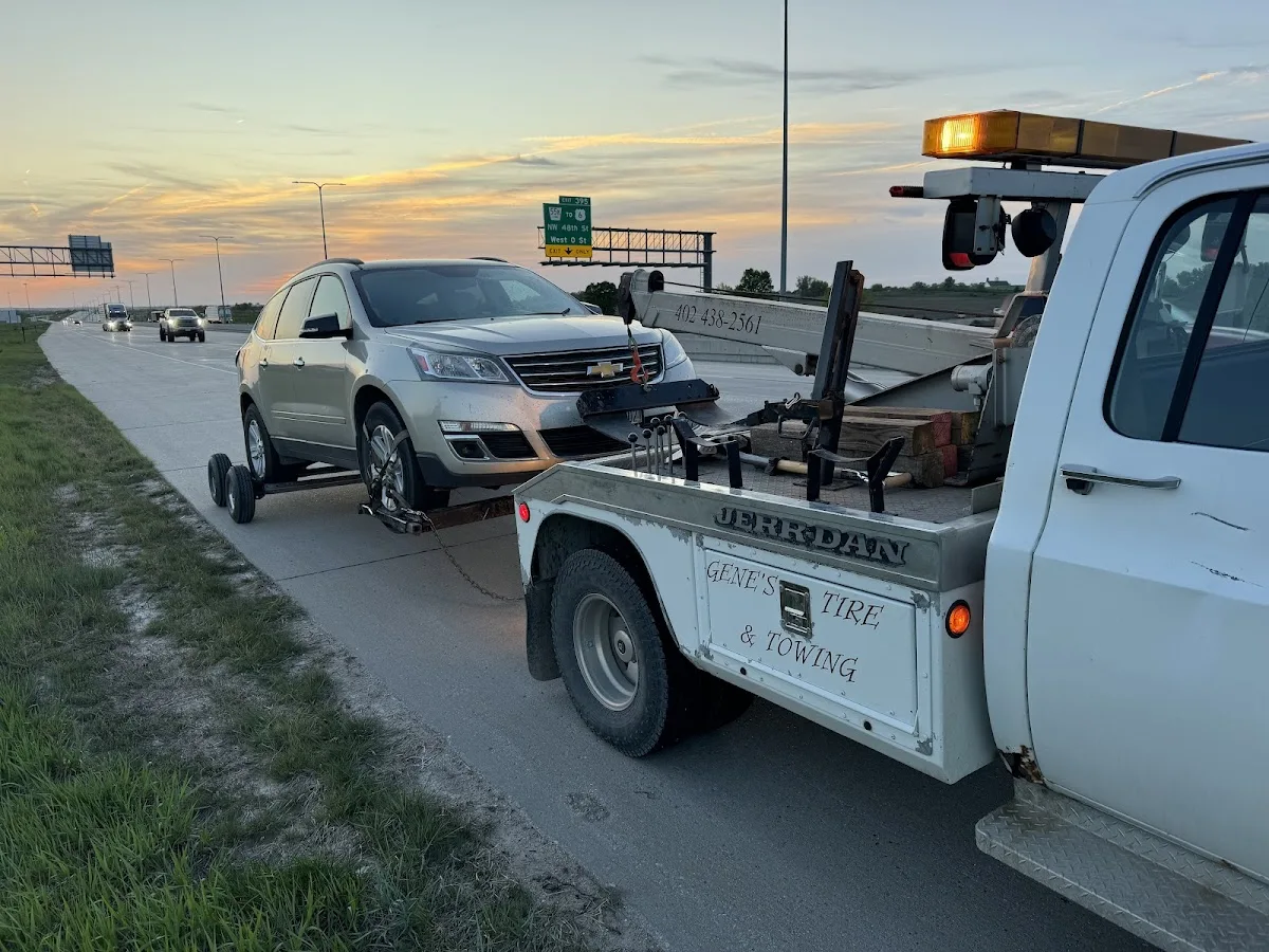 Gene’s Tire & Towing
