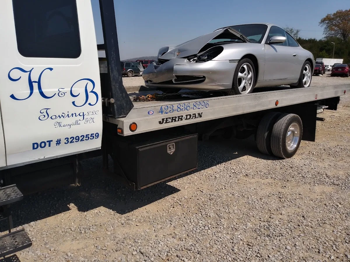H&B Towing
