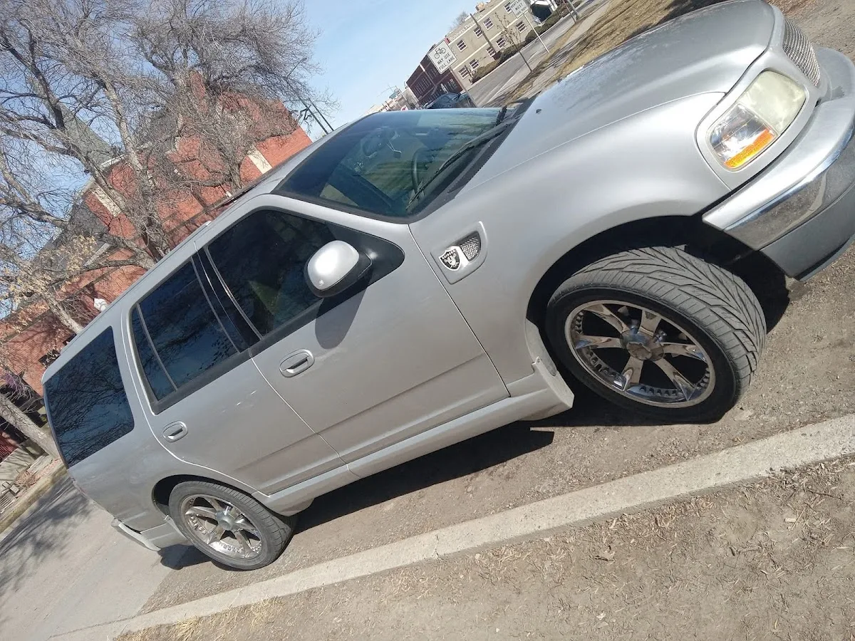 Hanser’s Towing & Semi Truck Heavy Wrecker