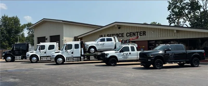 J&J Towing & Service Center
