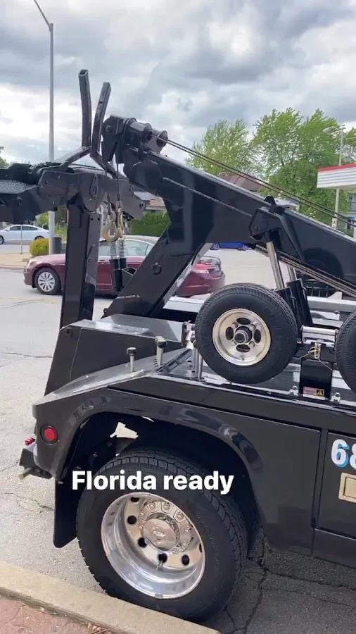 Jay’s Towing MKE LLC