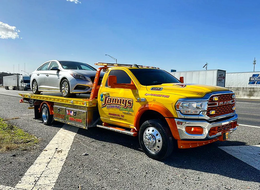 Jonnys Towing & Recovery