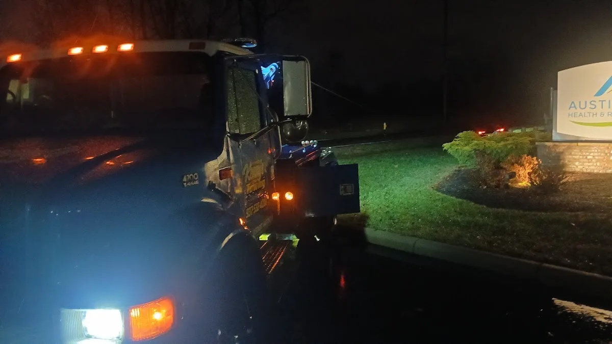 Kenny's TOWING & RECOVERY