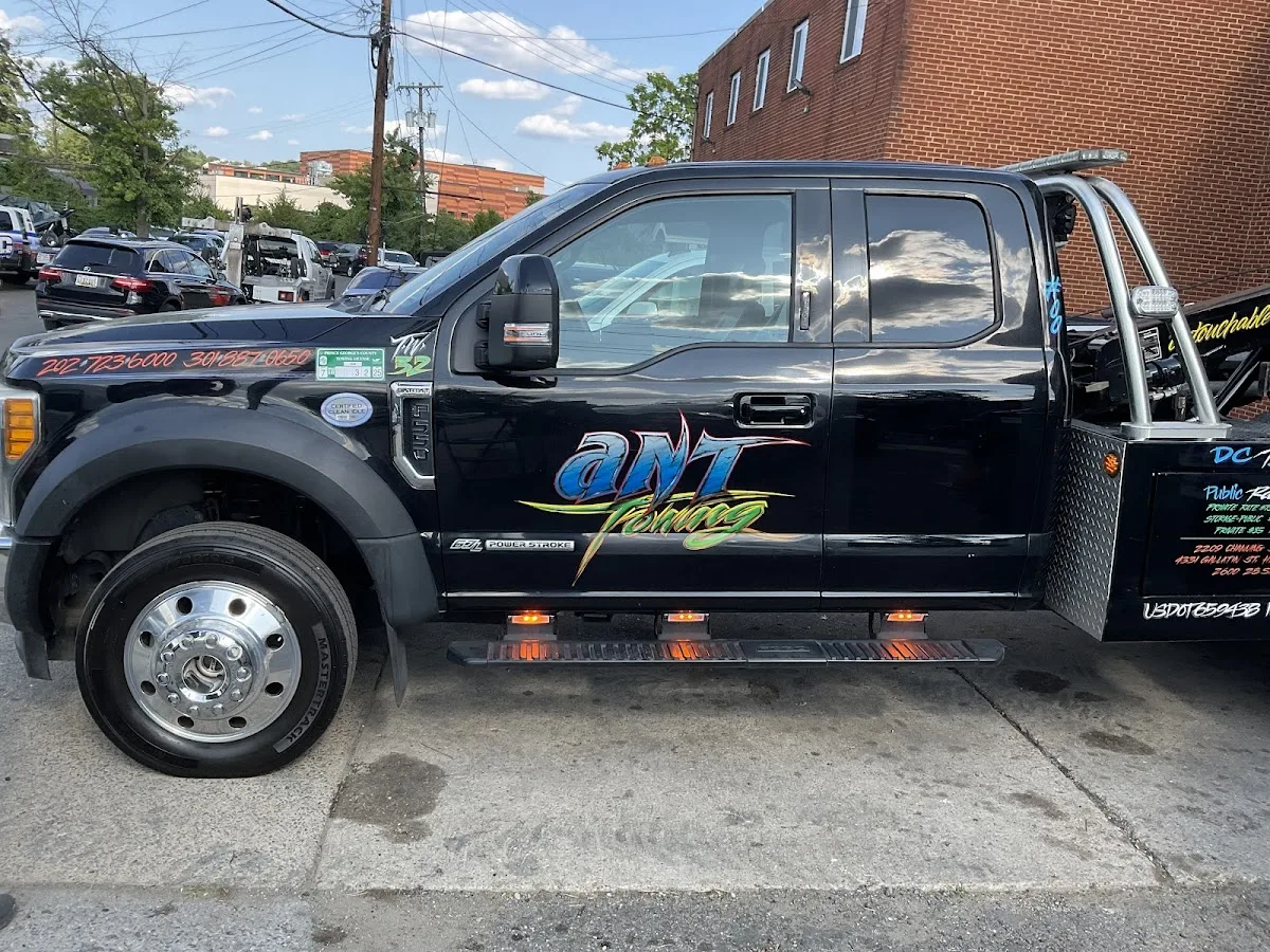 L & A Towing LLC