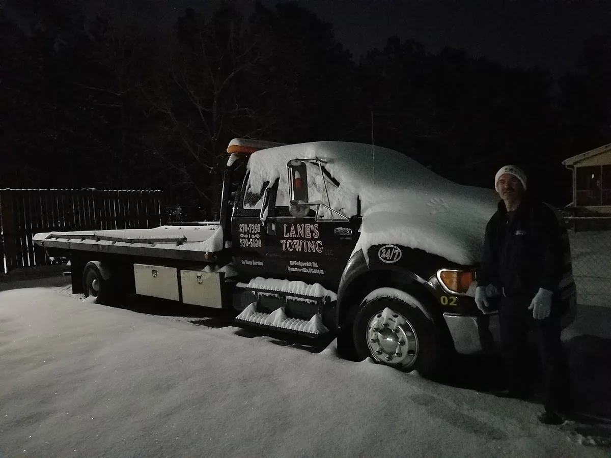 Lane's Towing LLC