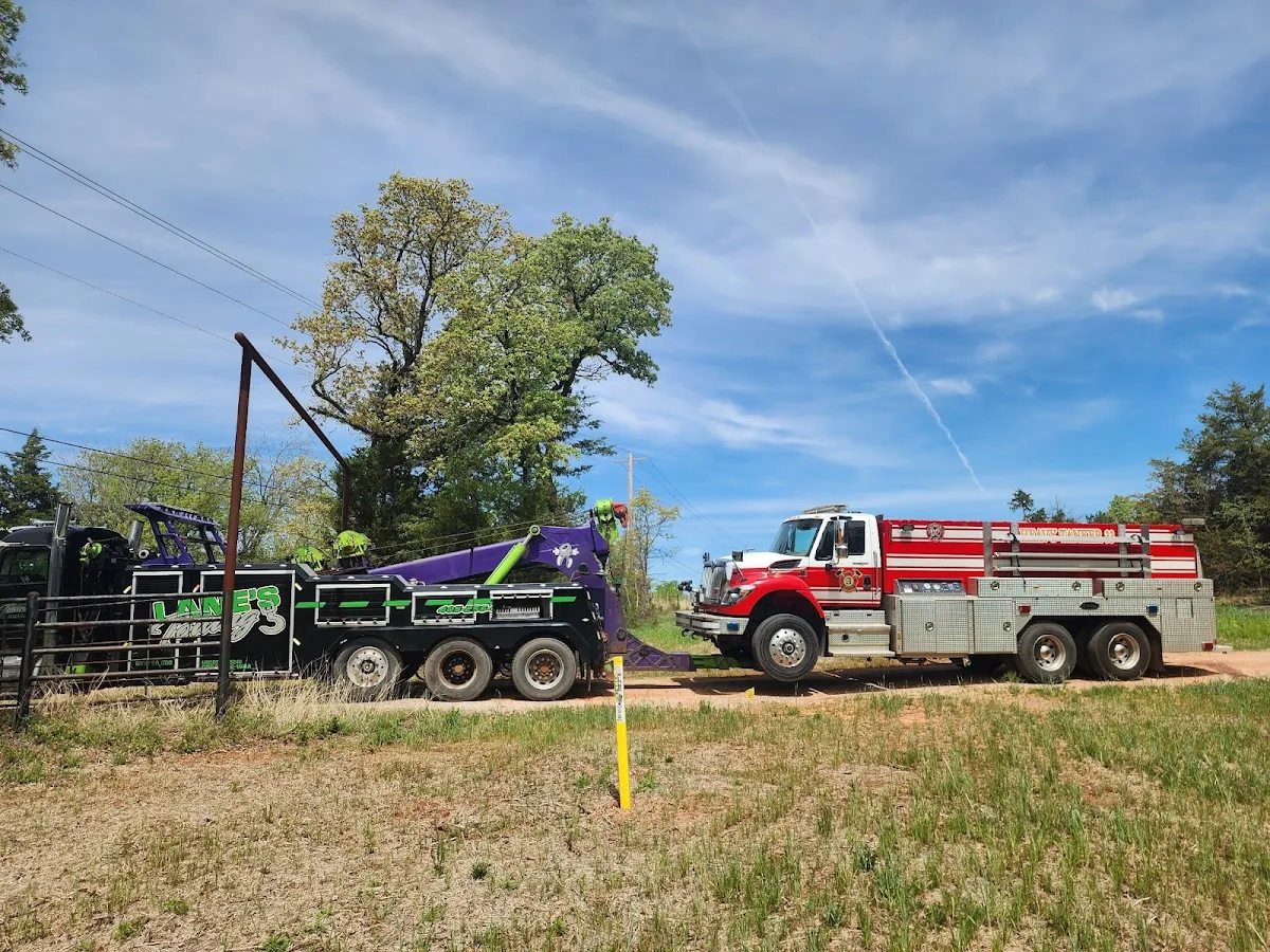 Lane's Towing of Yukon LLC