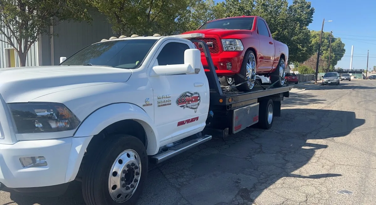 Llanos Towing Fresno