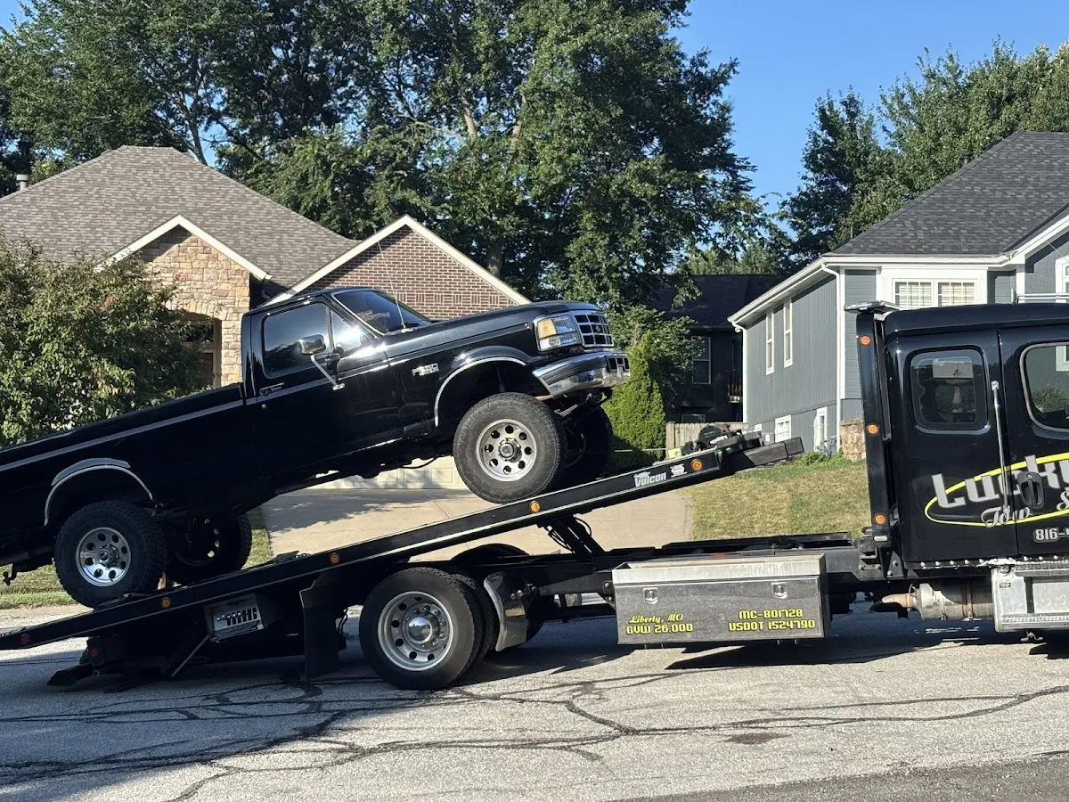 Lucky's Tow Service