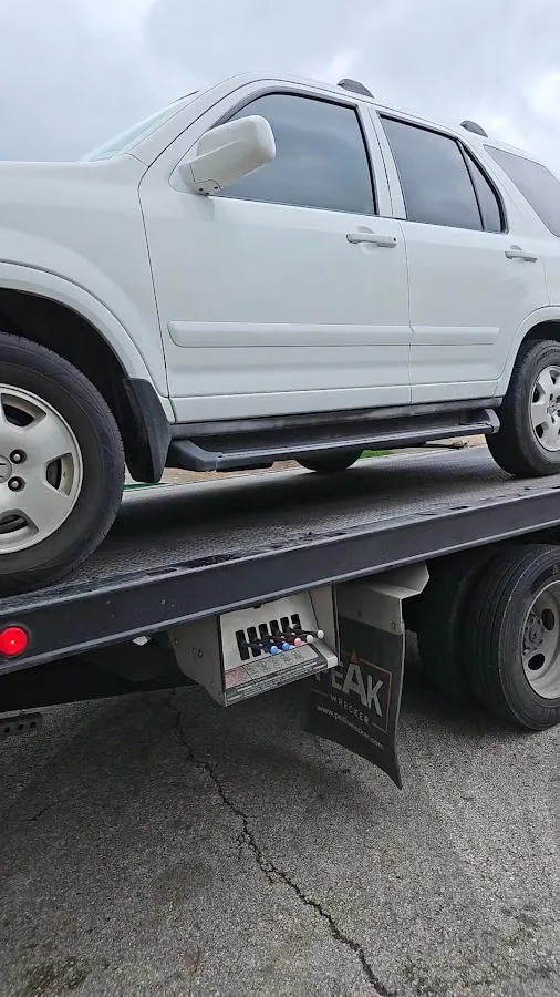 Lucys Towing Services