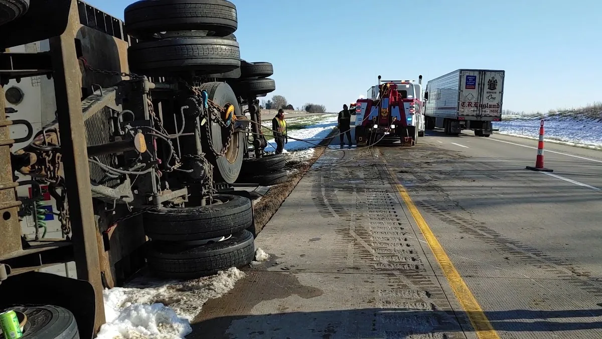 MAD J Repair & Towing