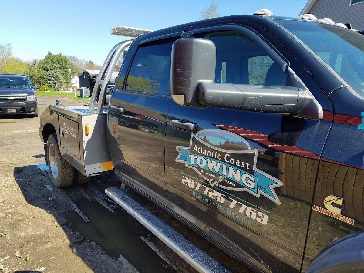 Maine Towing LLC